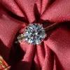Bague anti stress pour femme : l’alliance du bijou de luxe et du bien être