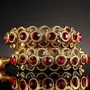Quel bijou de naissance pour une maman : collier, bracelet ou médaille personnalisée ?