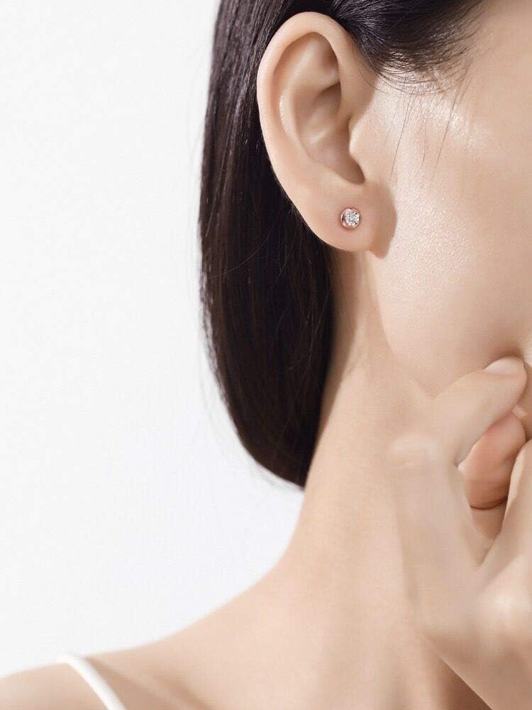 Boucles D'oreilles Clous en Or Jaune 14 Carats 585/1000 avec Diamant Naturelle (Poids Carats 0,06, Couleurs I-J, Pureté SI1-SI2) en Bijou Rond Taille Brillant pour Femme - Diamètre : 4 mm