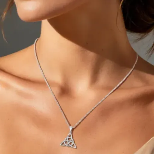 Test Collier Celtique ChicSilver : un petit pendentif sympa pour offrir sans se ruiner