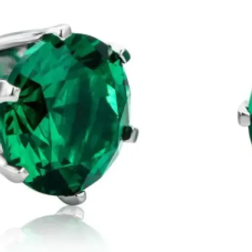 Test Orovi Boucles d’Oreilles Or Blanc 9 Carats : des petits clous qui font le job sans ruiner le budget