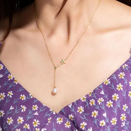 Collier avec pendentif en perles, chaîne de collier 18 carats avec or vert 0,048 carat et diamant de luxe pour femme, Diamant