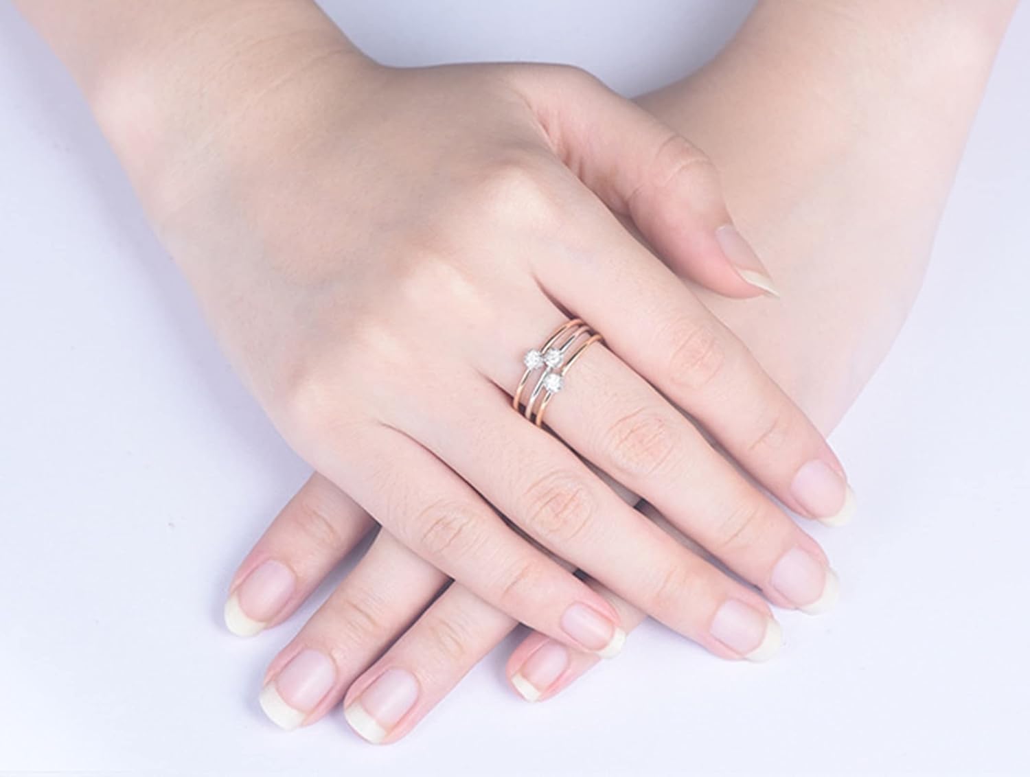 Bague de fiançailles pour femme - Bague de mariage blanche de forme ronde avec diamant - Or 18 carats - Style classique - Pour la Saint-Valentin, N 1/2, Or 18 carats, Diamant