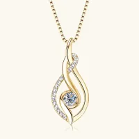 Test ROUGEMONT Collier moissanite 925 plaqué or : le faux diamant qui fait bien illusion